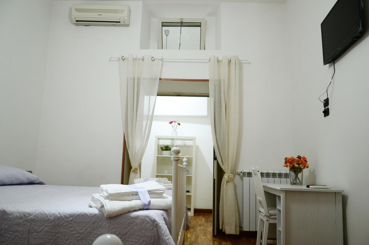 O' Sole E' Napule Bed & Breakfast Napoli Ngoại thất bức ảnh