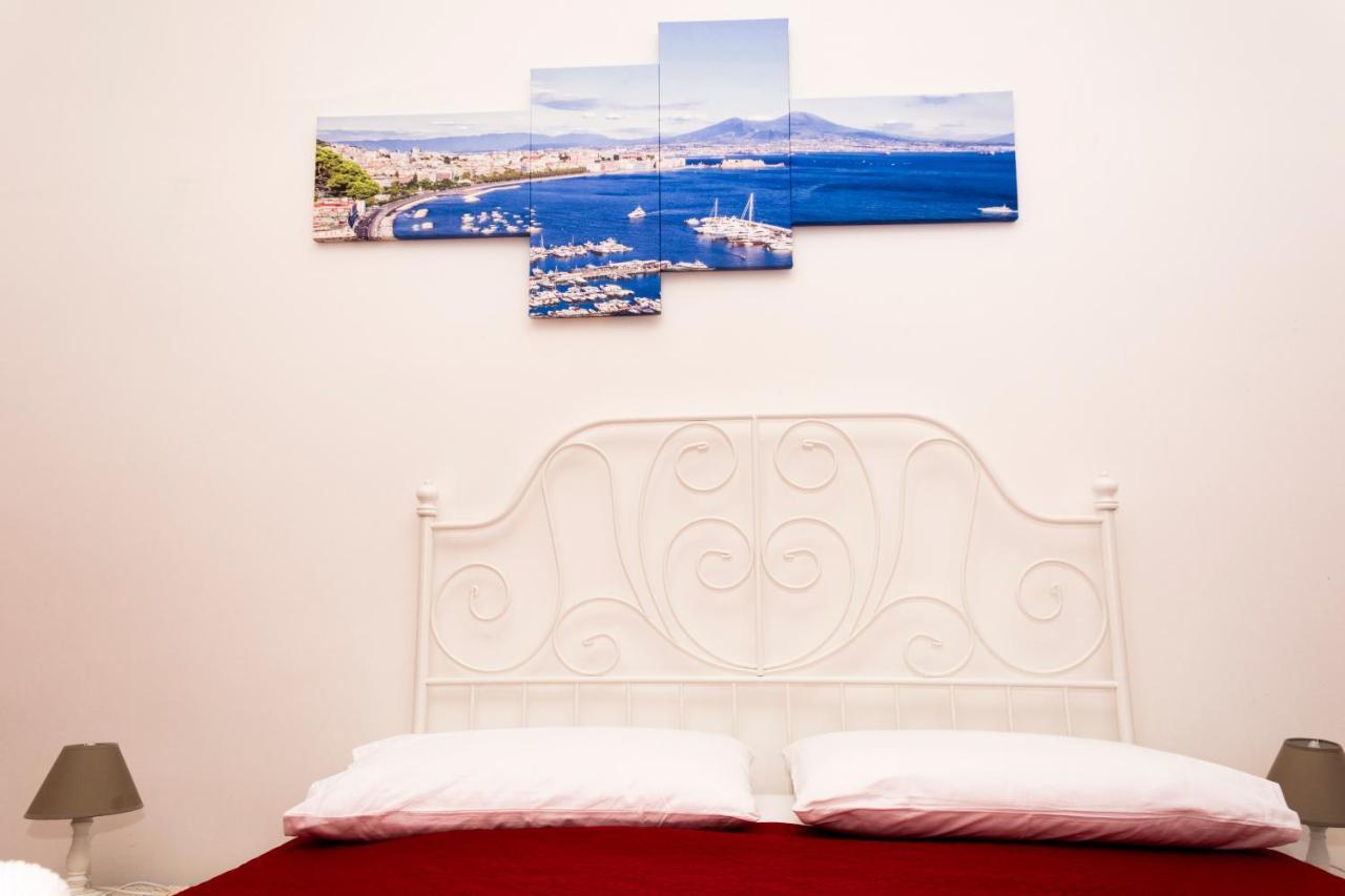 O' Sole E' Napule Bed & Breakfast Napoli Ngoại thất bức ảnh