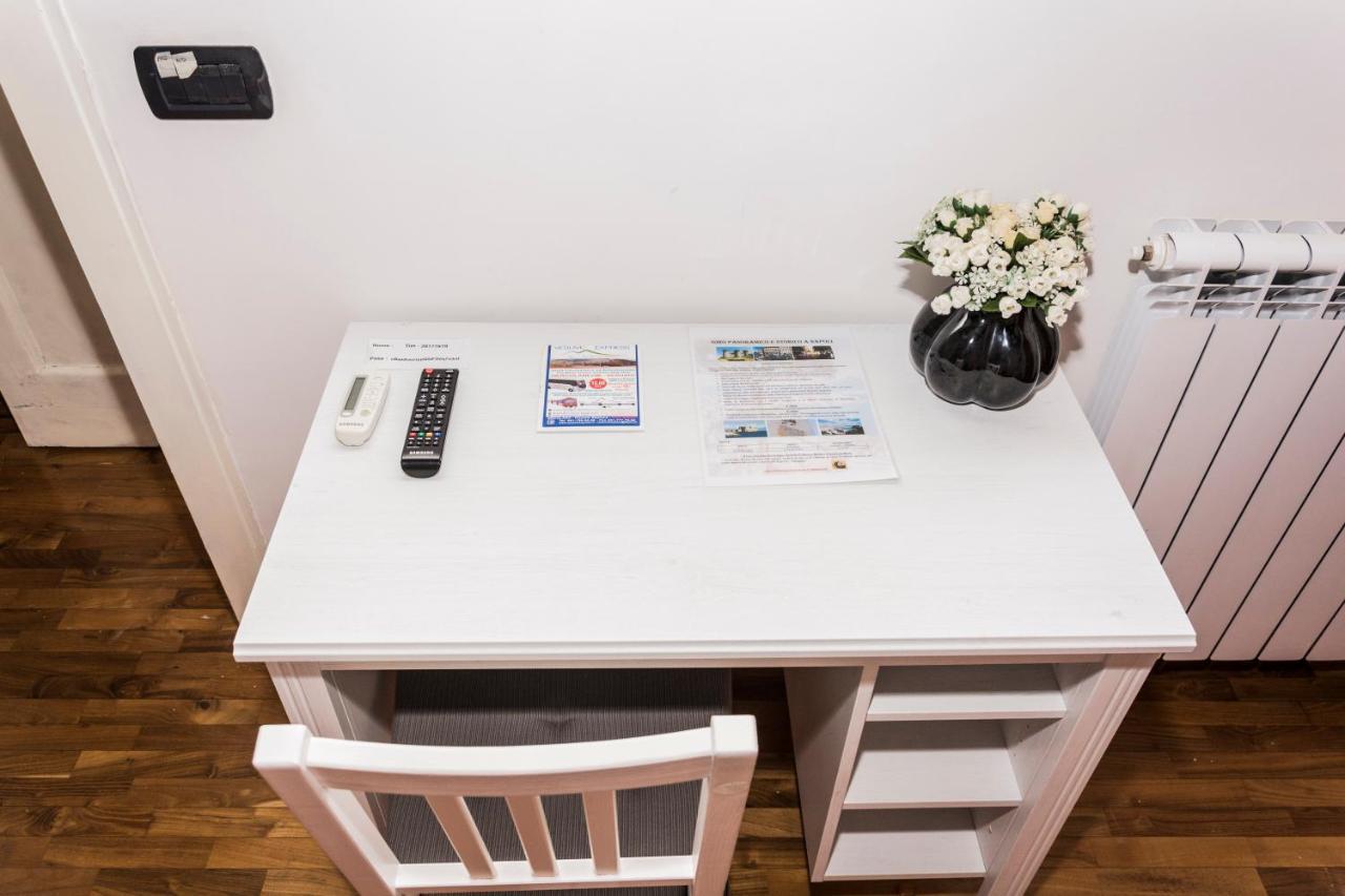 O' Sole E' Napule Bed & Breakfast Napoli Ngoại thất bức ảnh